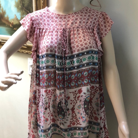 Beautiful Top - Picture 2 of 6